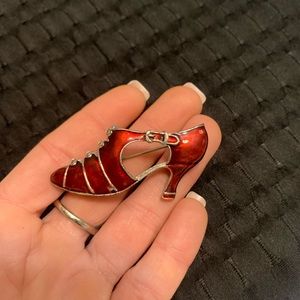 Vtg Metropolitan Museum of Art MMA Silver Enamel Victorian Shoe Pin Brooch RARE